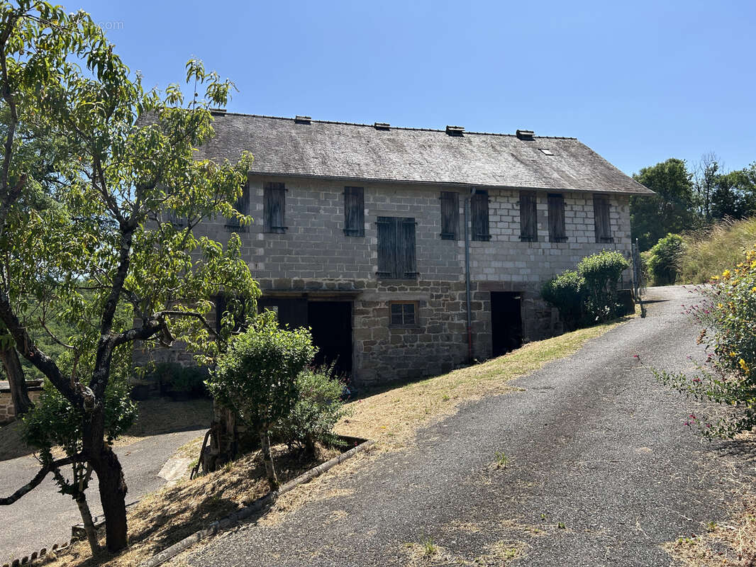 Maison à BRIGNAC-LA-PLAINE