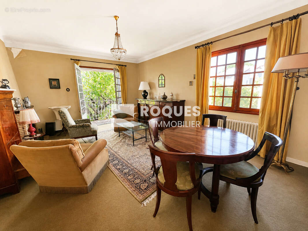 Maison T7 située dans un quartier calme de MILLAU - photo 3