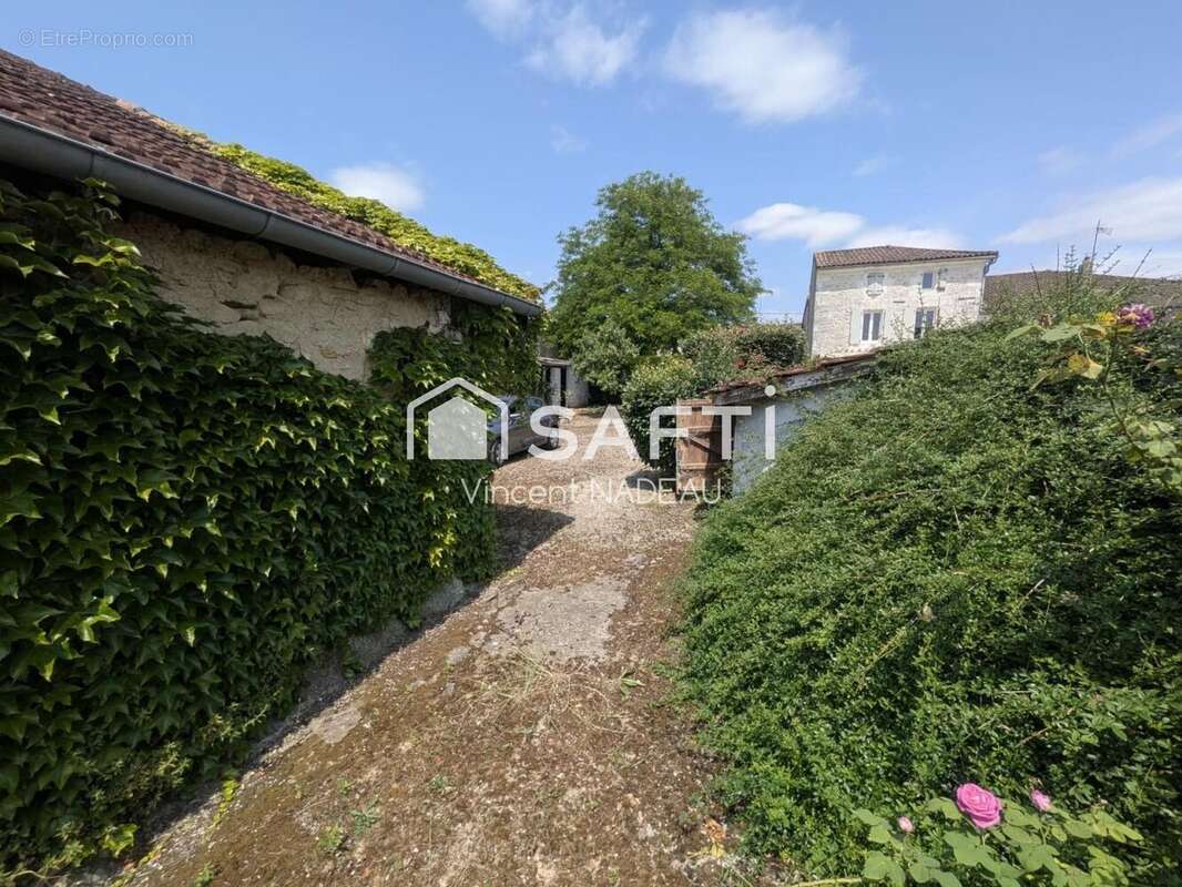 Photo 5 - Maison à SAINT-YRIEIX-SUR-CHARENTE