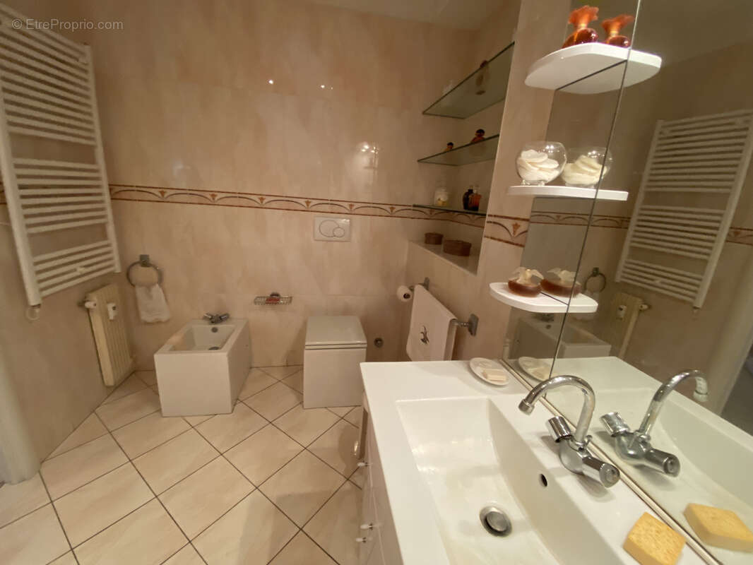 Appartement à MENTON