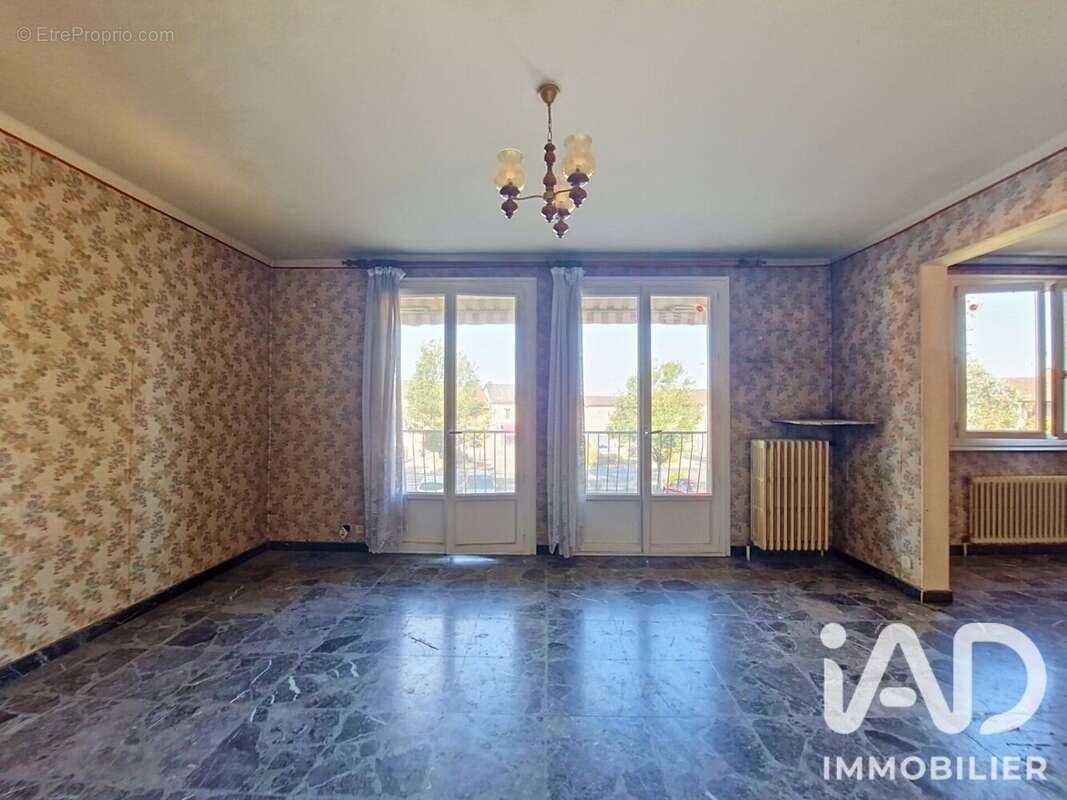 Appartement 97 m² à Loyettes  - photo 3