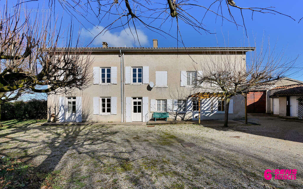 Maison à CHAPONOST