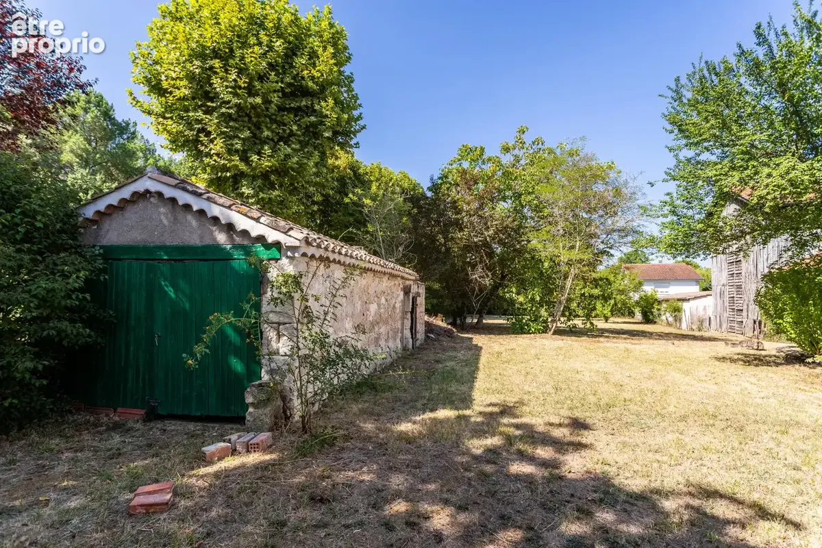 Maison de village avec jardin et garage - photo 5