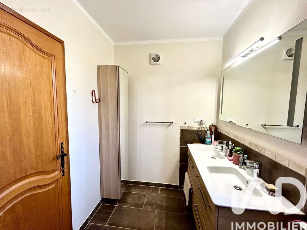 Photo 8 - Maison à LA LONDE-LES-MAURES