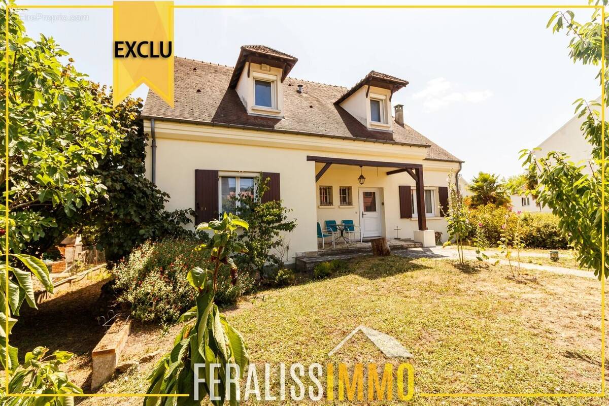 Maison à CHANTELOUP-LES-VIGNES