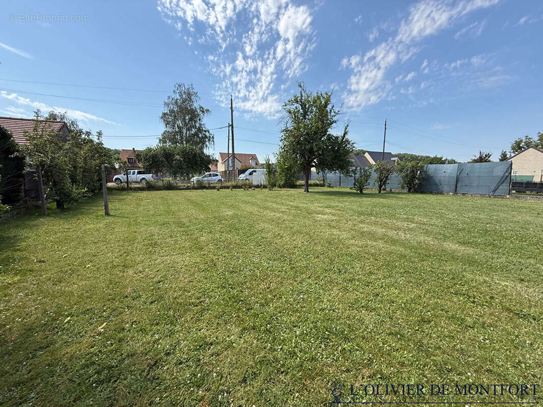 Terrain construtible de 562 m² - photo 3