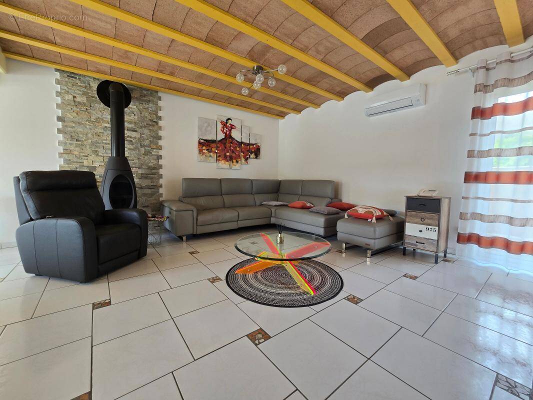 Maison à SAINT-CYPRIEN