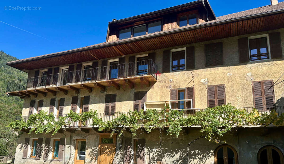 Appartement à SALINS-LES-THERMES