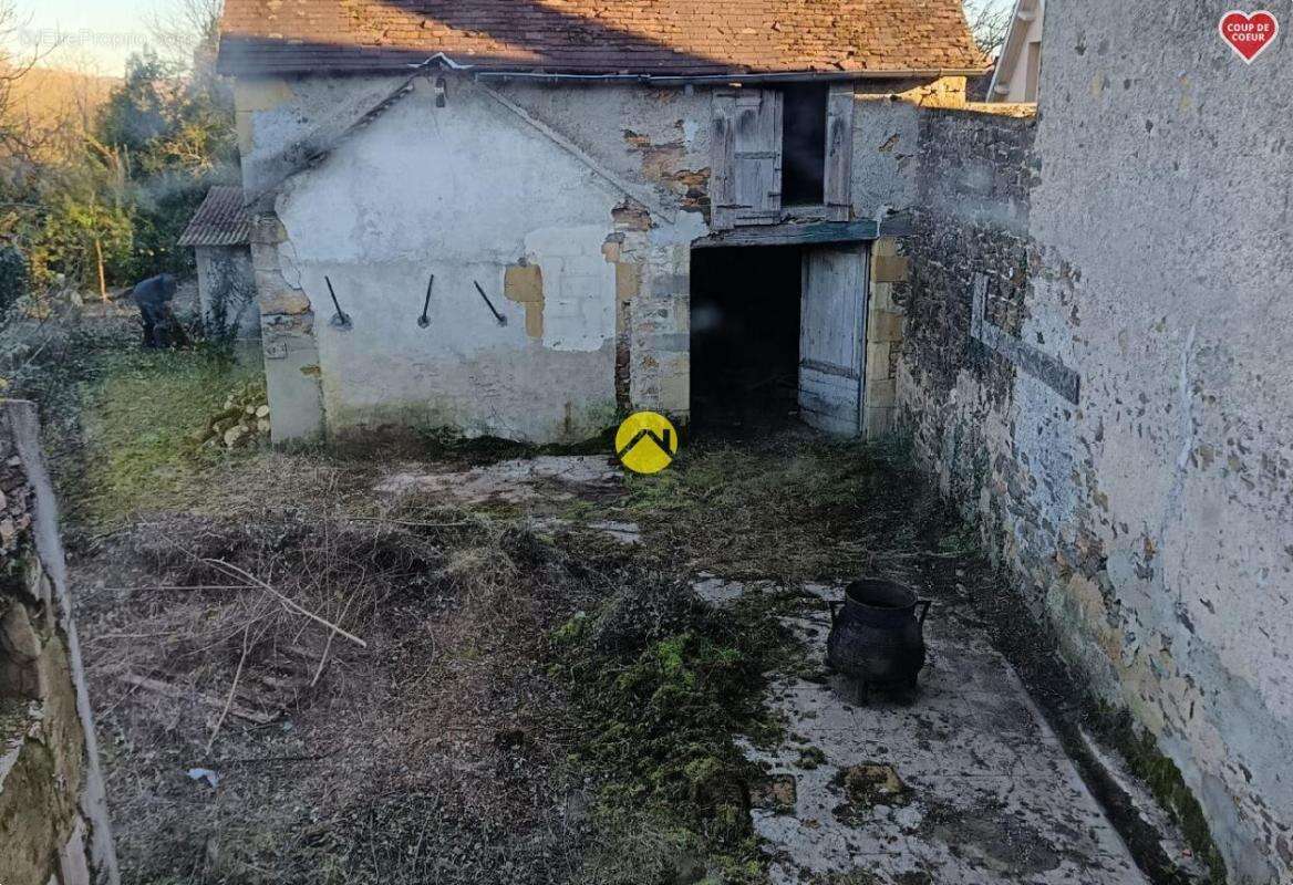 Maison à LANOUAILLE