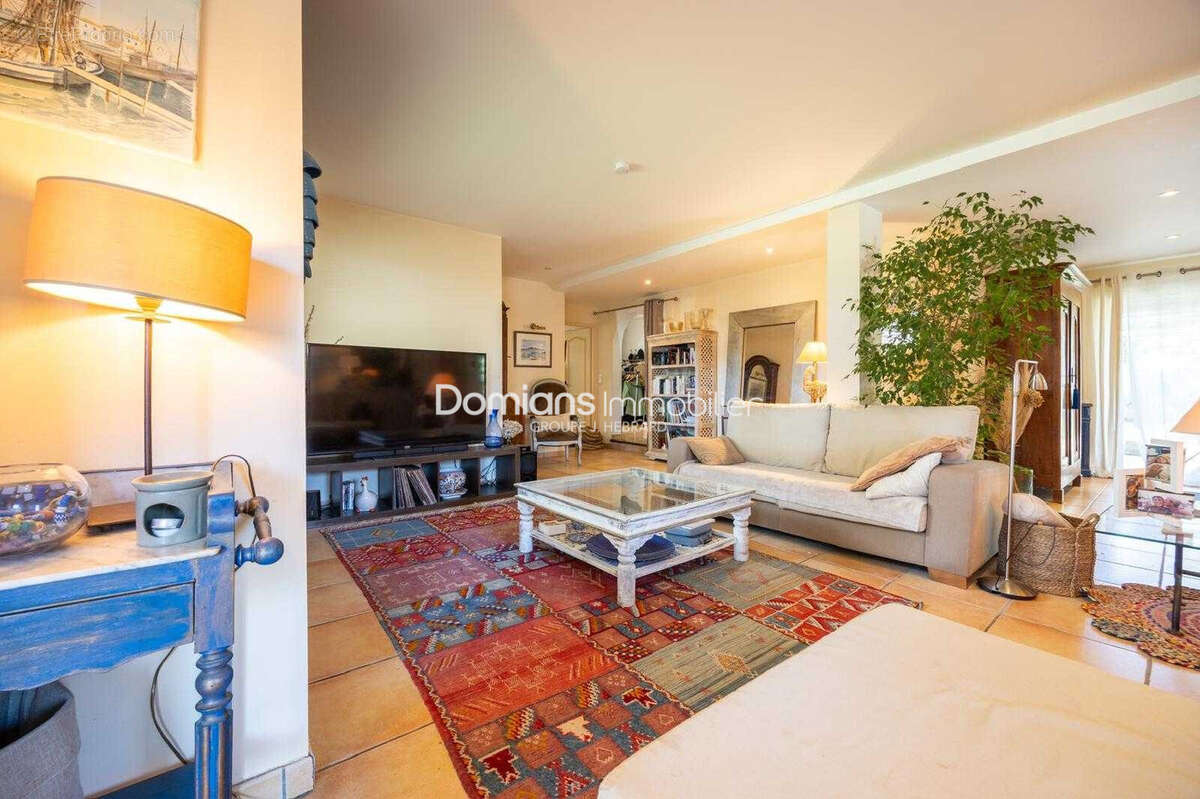 Maison 193 m² à Perpignan  - photo 8