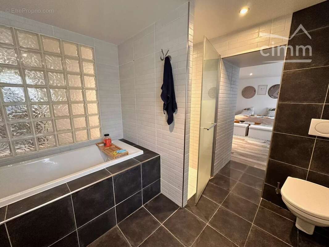 Maison à CONGIS-SUR-THEROUANNE