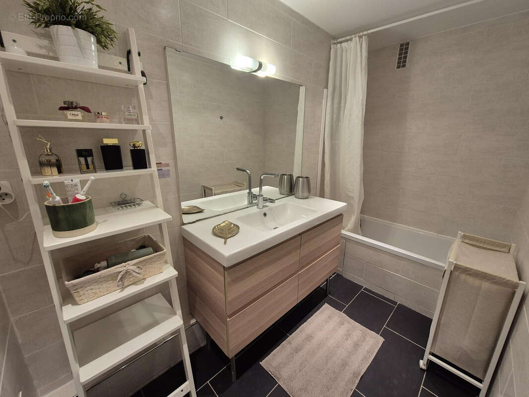 Appartement à VELIZY-VILLACOUBLAY