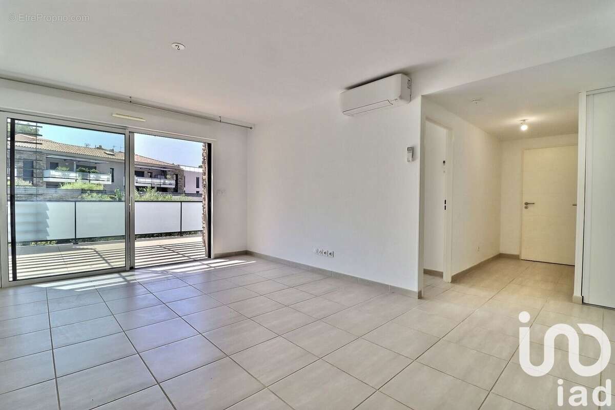 Photo 3 - Appartement à SAINT-CYR-SUR-MER