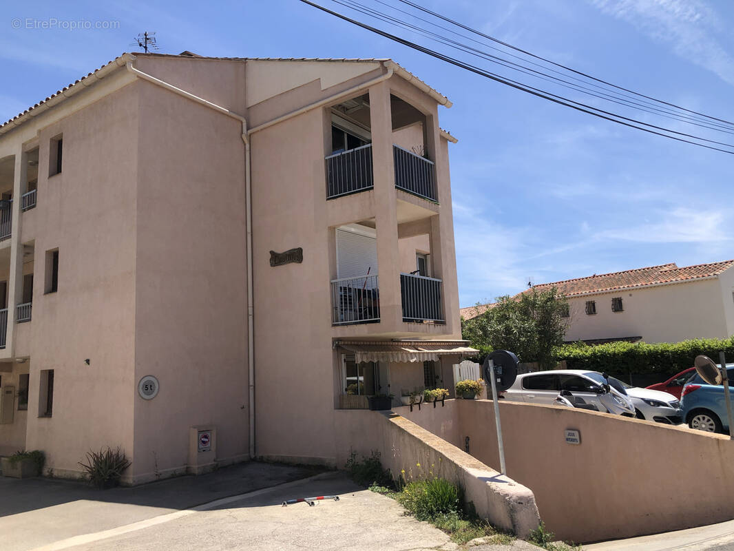 Appartement à SIX-FOURS-LES-PLAGES