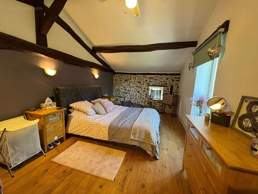 Maison à BUSSIERE-POITEVINE