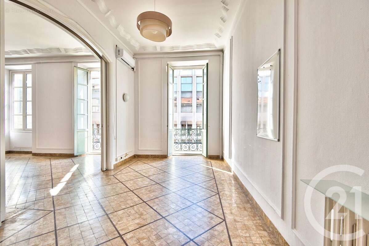 Appartement à NICE