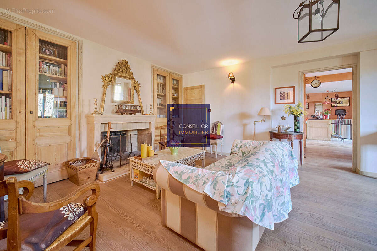 Maison à SAINT-GENIS-LAVAL