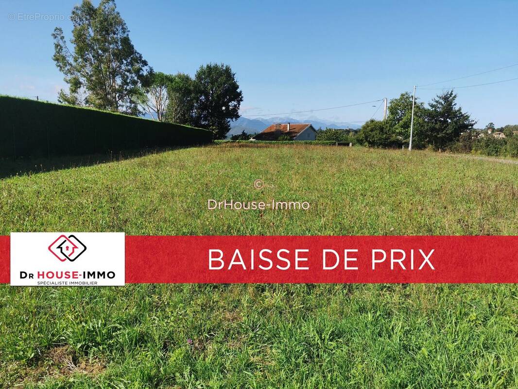 Terrain à MONTREJEAU