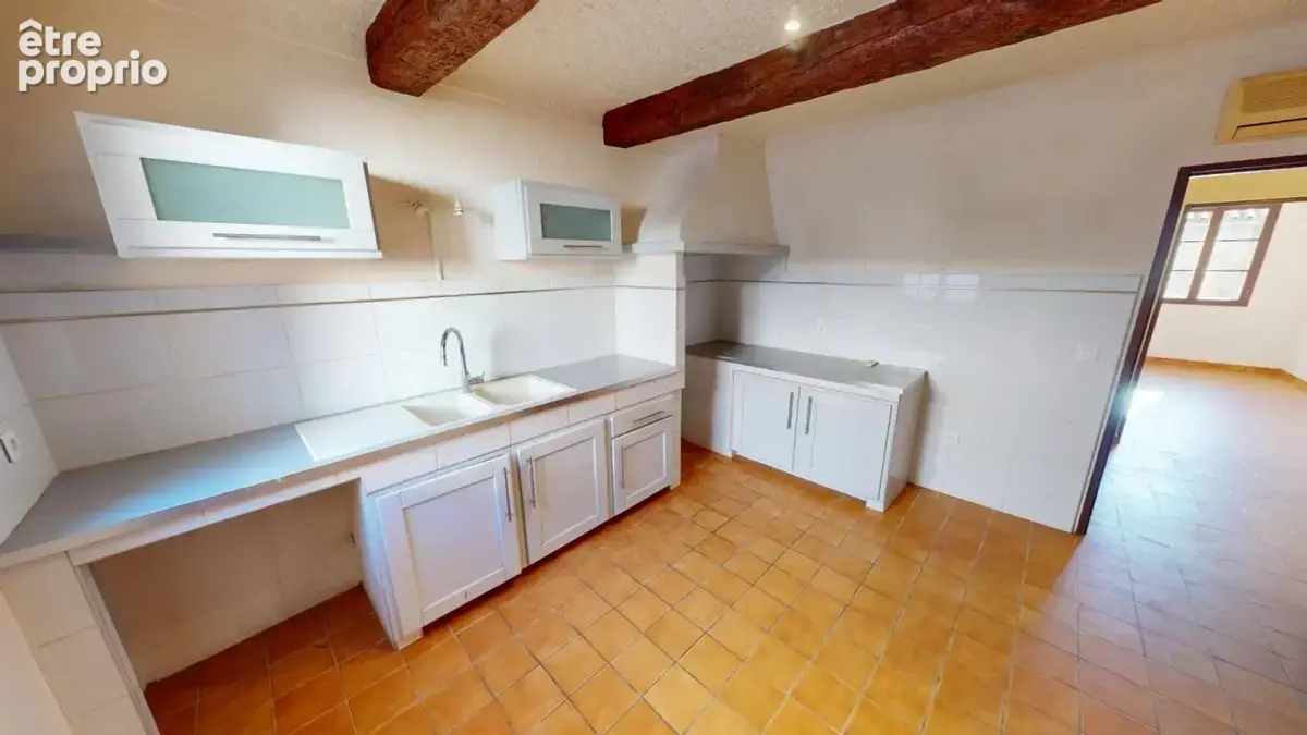 Le MUY, Maison de village 115m² avec grand garage et vie tout à pied ! - photo 3