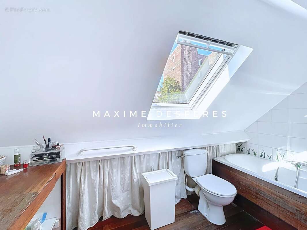 Maison à ASNIERES-SUR-SEINE