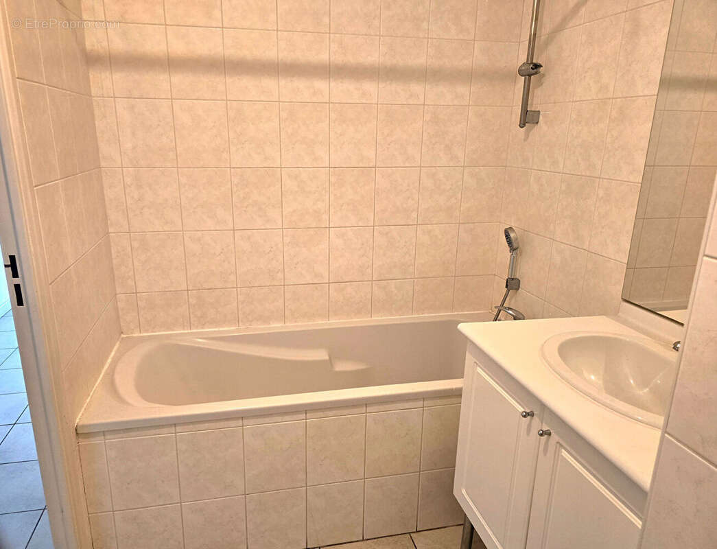 Appartement à LA DESTROUSSE