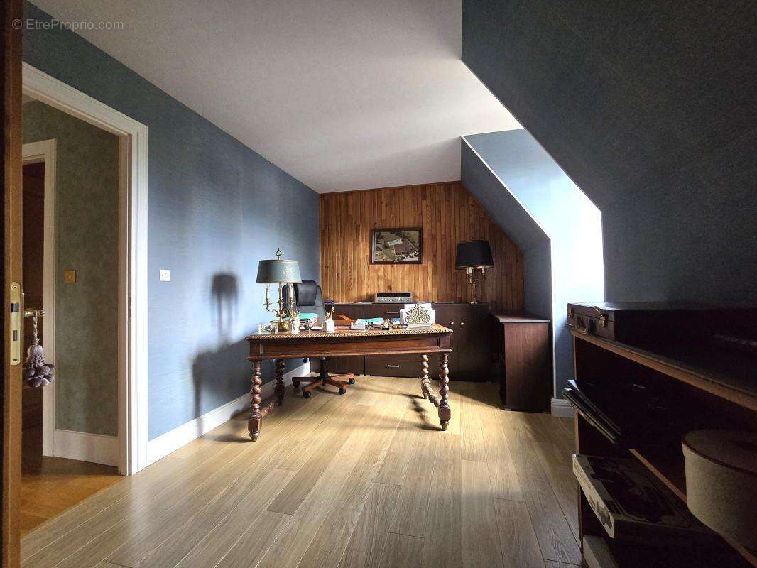 Maison à BAZAINVILLE