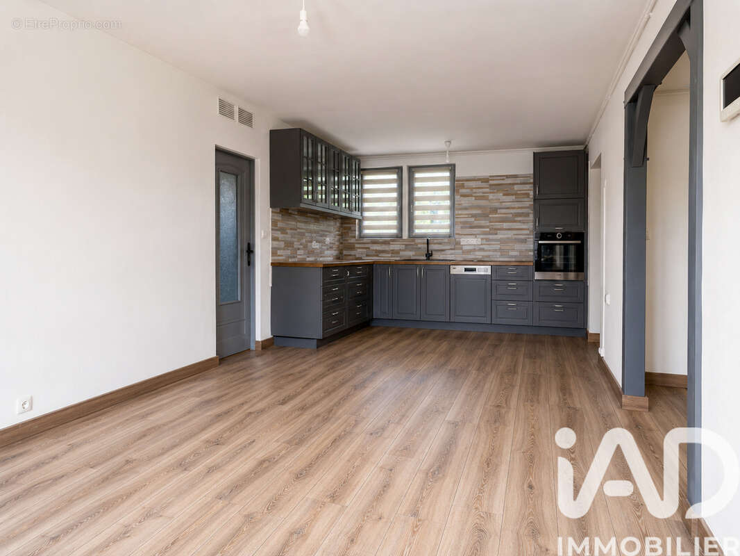 Photo 3 - Maison à SMARVES
