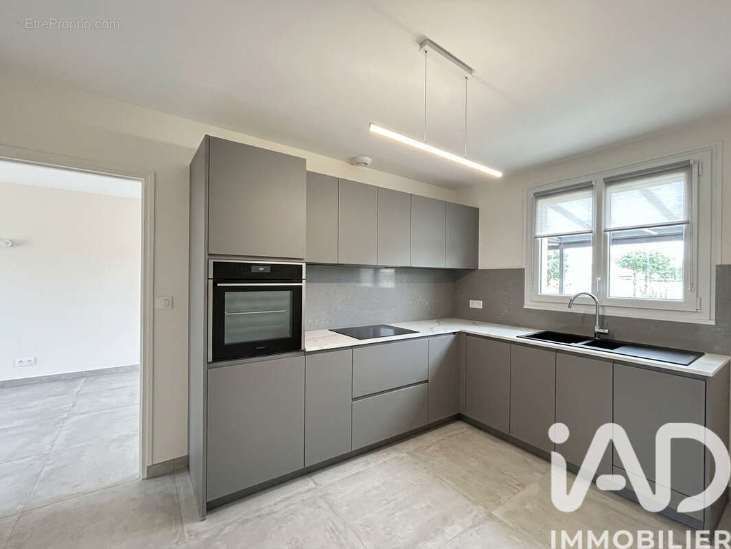 Photo 3 - Maison à LA JARRIE