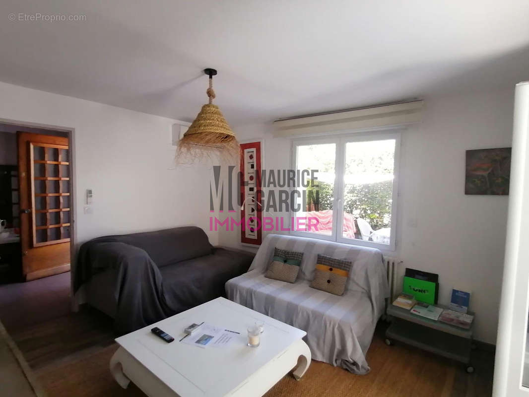 Maison à L'ISLE-SUR-LA-SORGUE