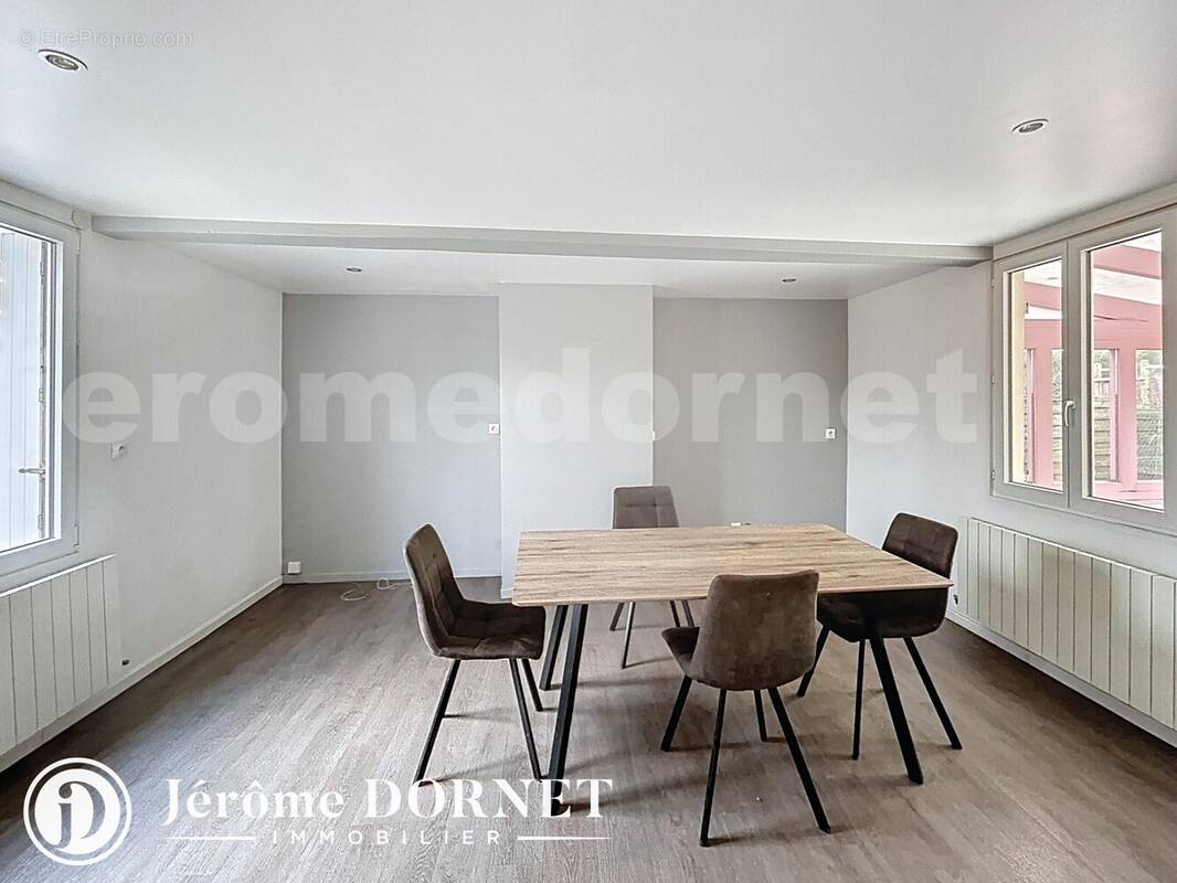 war_00001 - Maison à CREVECOEUR-LE-GRAND