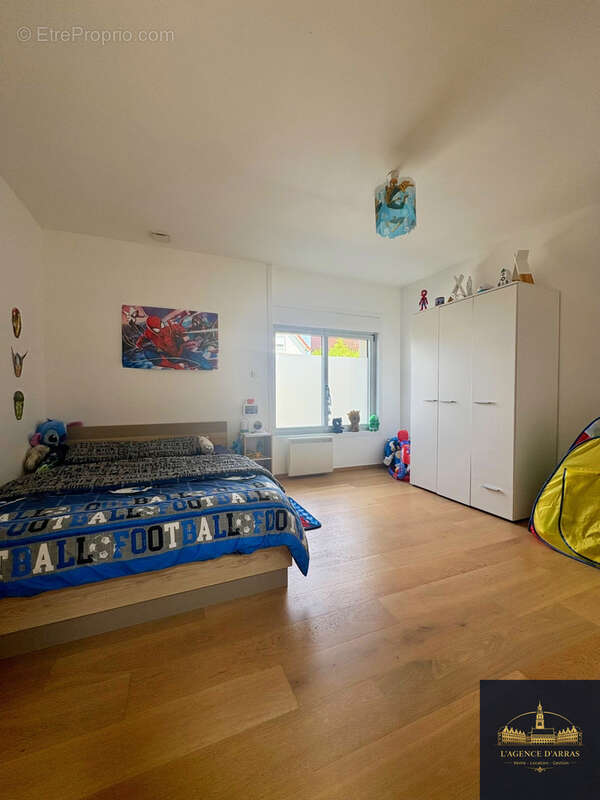 Tilloy-lès-mofflaines   plain-pied d'exception aux allures de loft   145 m2 habitables + 50 m2 de potentiel - photo 5