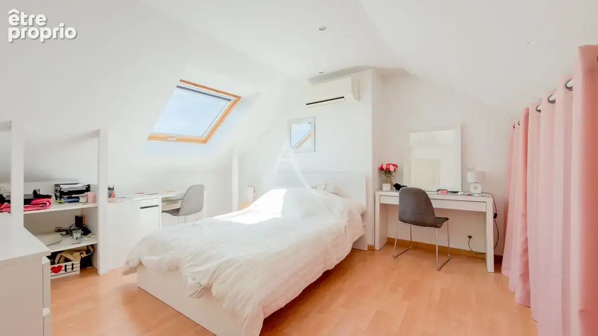 Maison secteur TAILLIS/St Pierre - 4/5 chambres- sous-sol total - photo 12