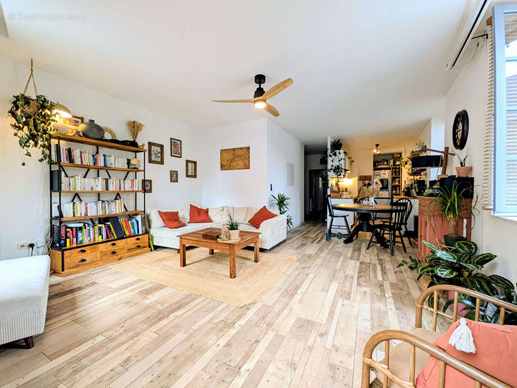 Appartement  4 pièces  entièrement rénové 86.51 m² - Oloron Ste Marie - photo 3