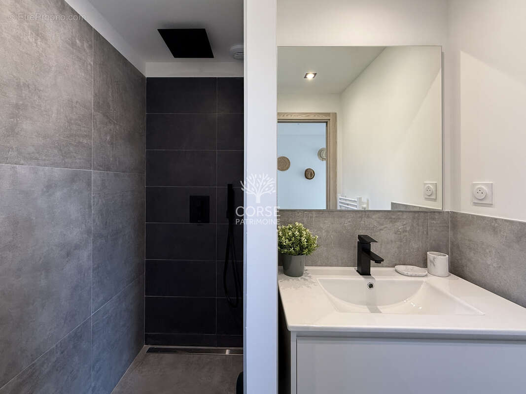 Maison à PORTO-VECCHIO