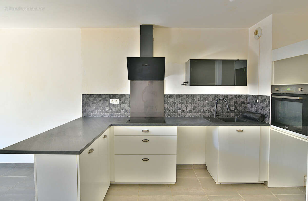 T2 rez de jardin toulon est - photo 3