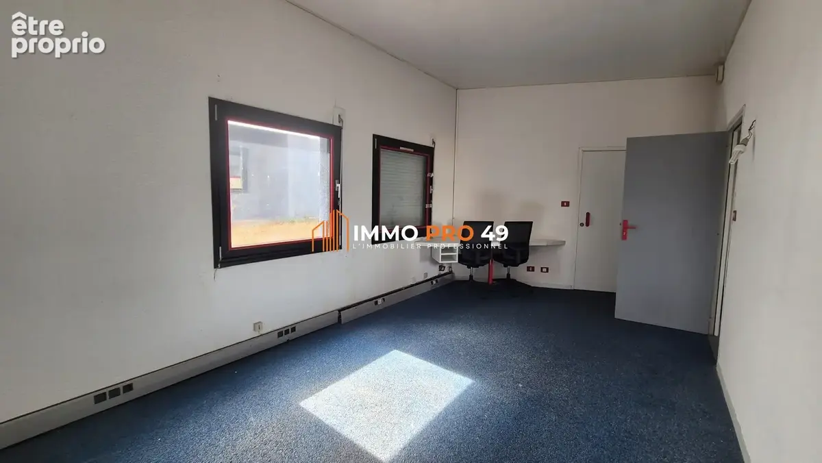 Commerce 85 m² à vendre à Cholet (49300) - photo 3