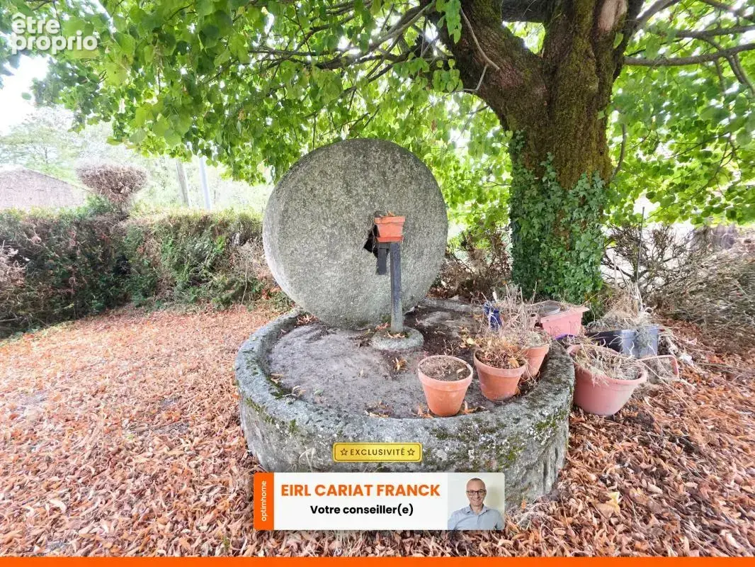 Maison en pierre de 118 m² sur étage, l’ensemble sur 910 m² de terrain clos avec des dépendances : - photo 3