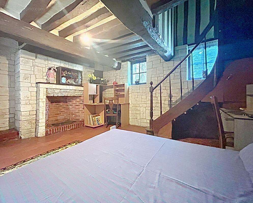 14100  Maison Normande de 137 m²  , 4 chambres 195 000 Euros - photo 17