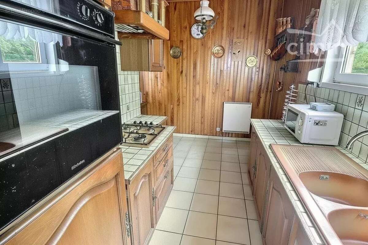 Maison individuelle de 105.01 m² à rénover en lisière de forêt à FORBACH - photo 10
