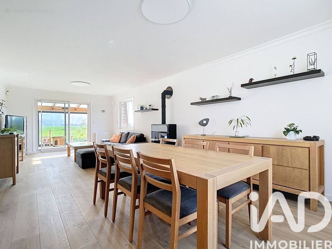 Photo 1 - Maison à RICHEBOURG