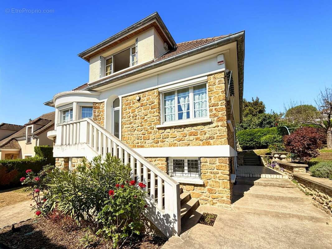 Maison à SUCY-EN-BRIE