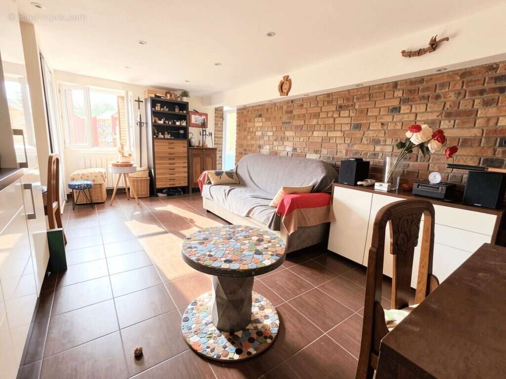 Appartement à FONTENAY-SOUS-BOIS