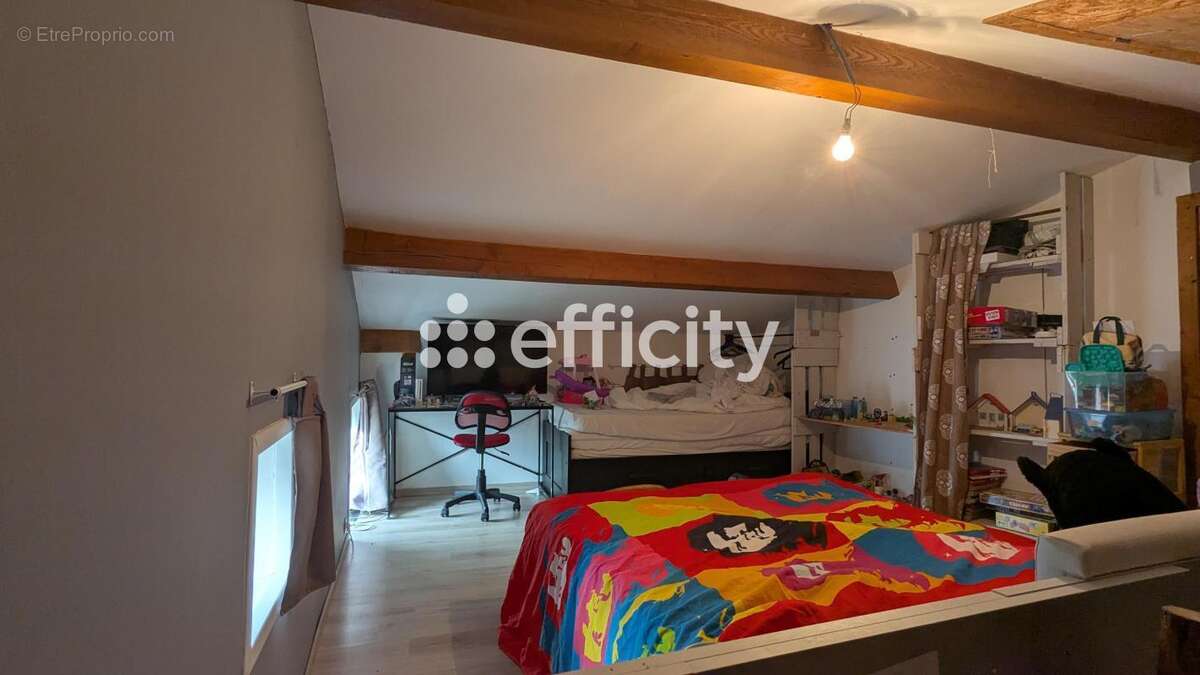 Maison à SAINT-REMY-SUR-DUROLLE