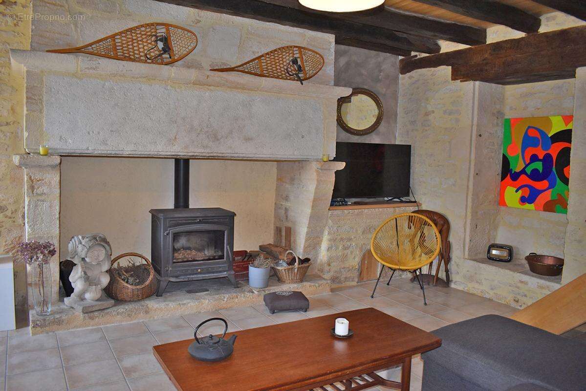 Maison Archignac 11 pièce(s) 440 m2 - photo 13