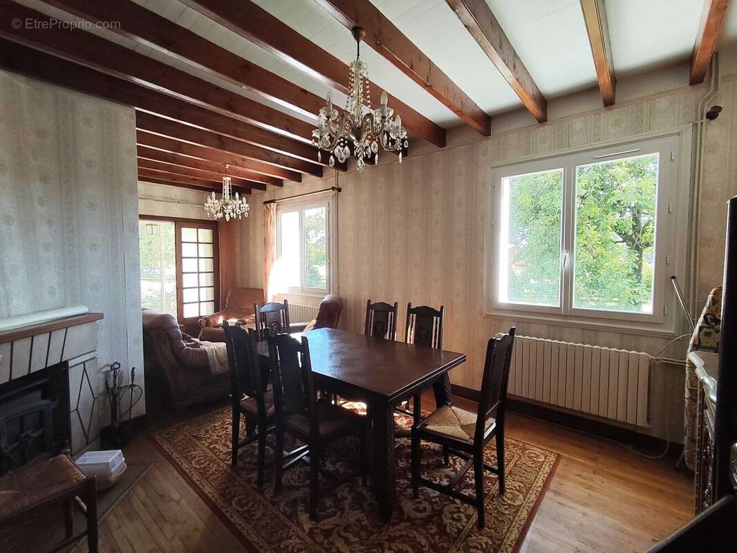 Maison 97 m² à Chasseneuil-Sur-Bonnieure  - photo 9