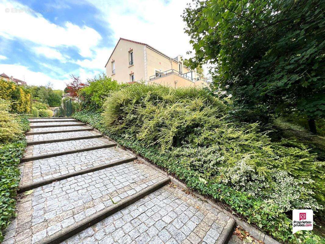 Appartement à MEULAN