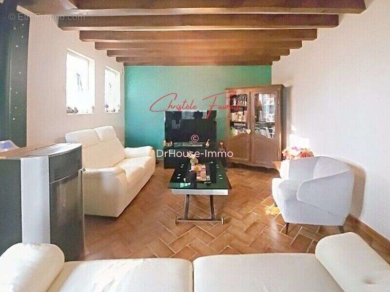 Maison à LOUVIGNE-DU-DESERT