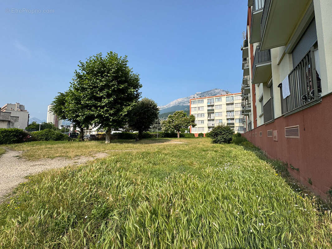 Appartement à ECHIROLLES