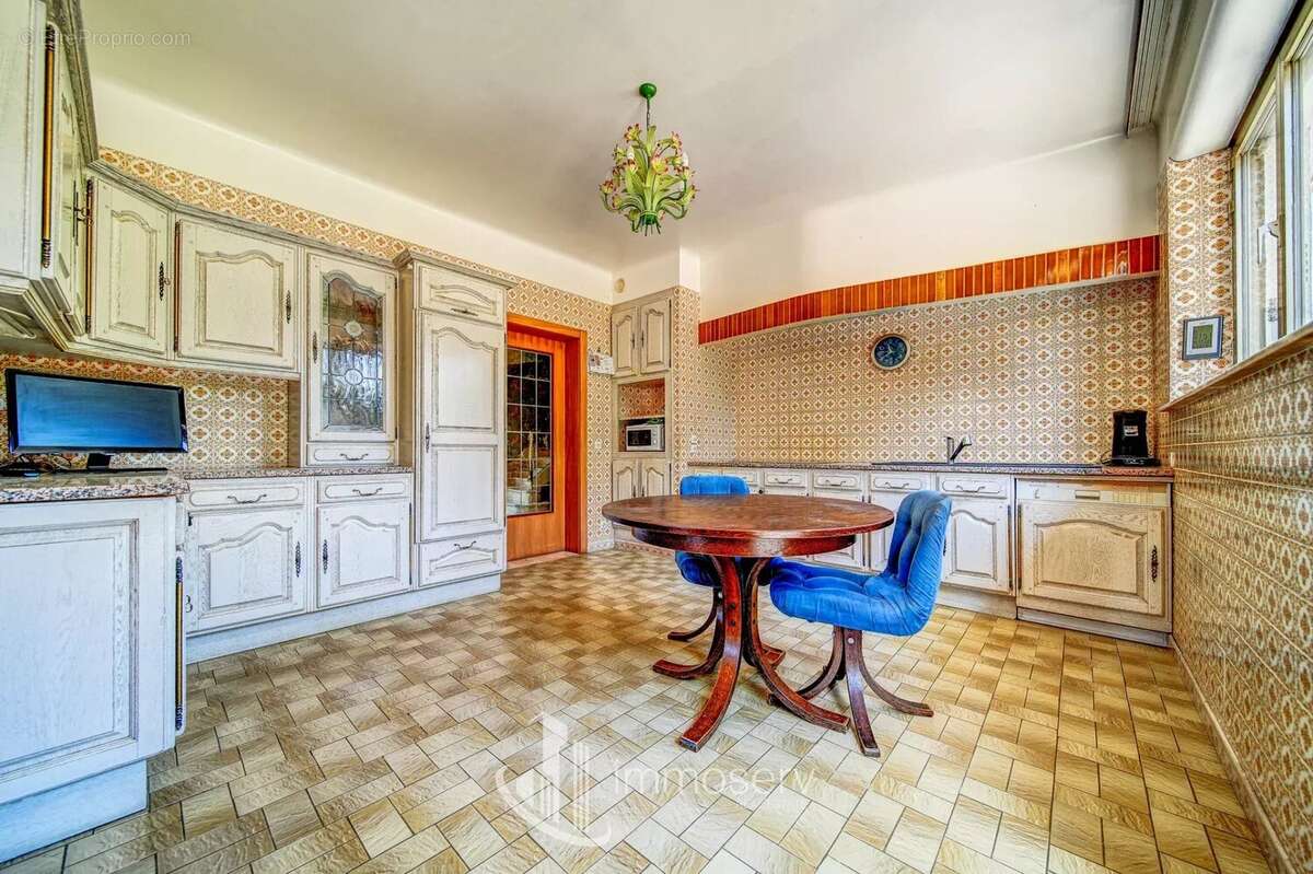 Maison 150 m² à Neufchef  - photo 8