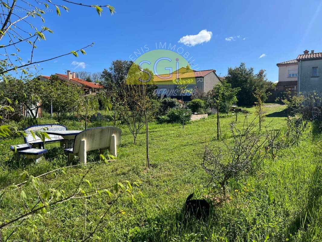 Maison à SAINT-GENIS-DES-FONTAINES